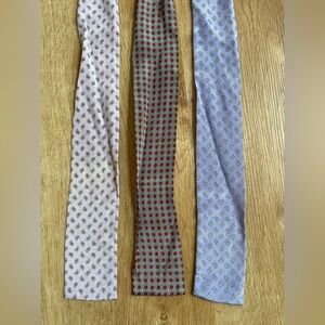 Bundle lot 3 vintage scarf ties Specialty House 100% silk tie cottage preppy